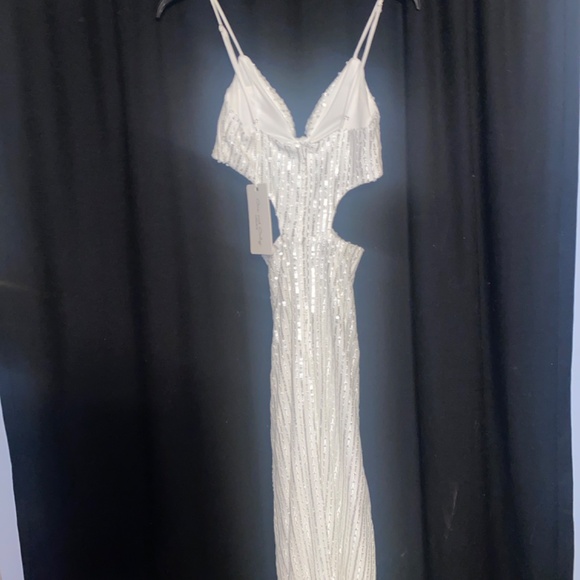 Beautiful sequin Christmas dress. Pictures give it no justice same day delivery - Picture 11 of 13